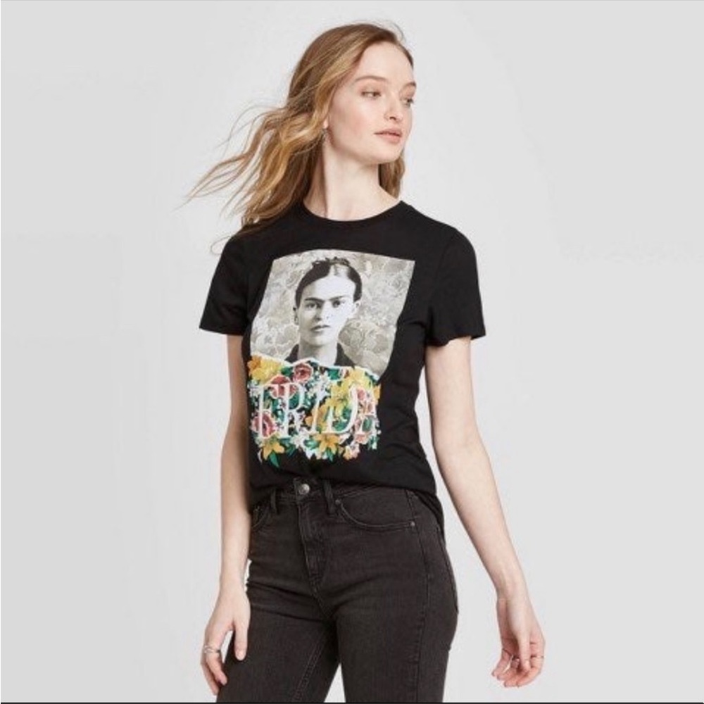Super cute Frida Khalo shirt.